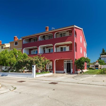 Apartments Boris Fažana Екстериор снимка