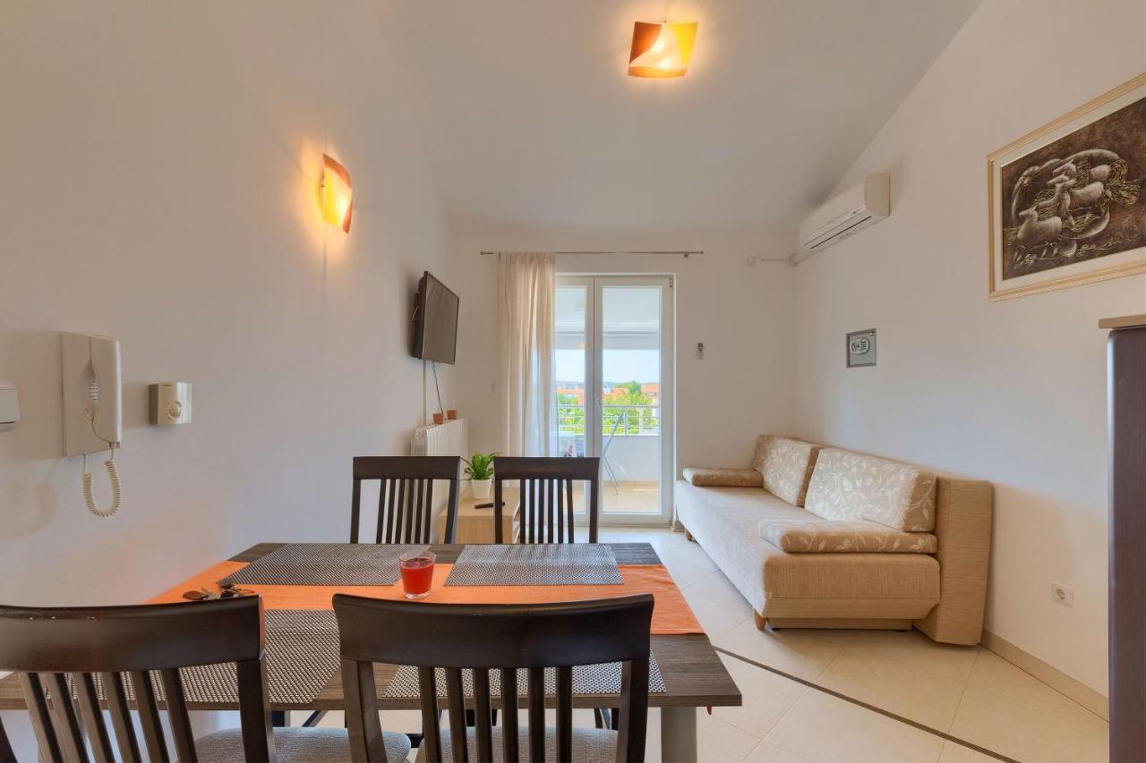 Apartments Boris Fažana Екстериор снимка