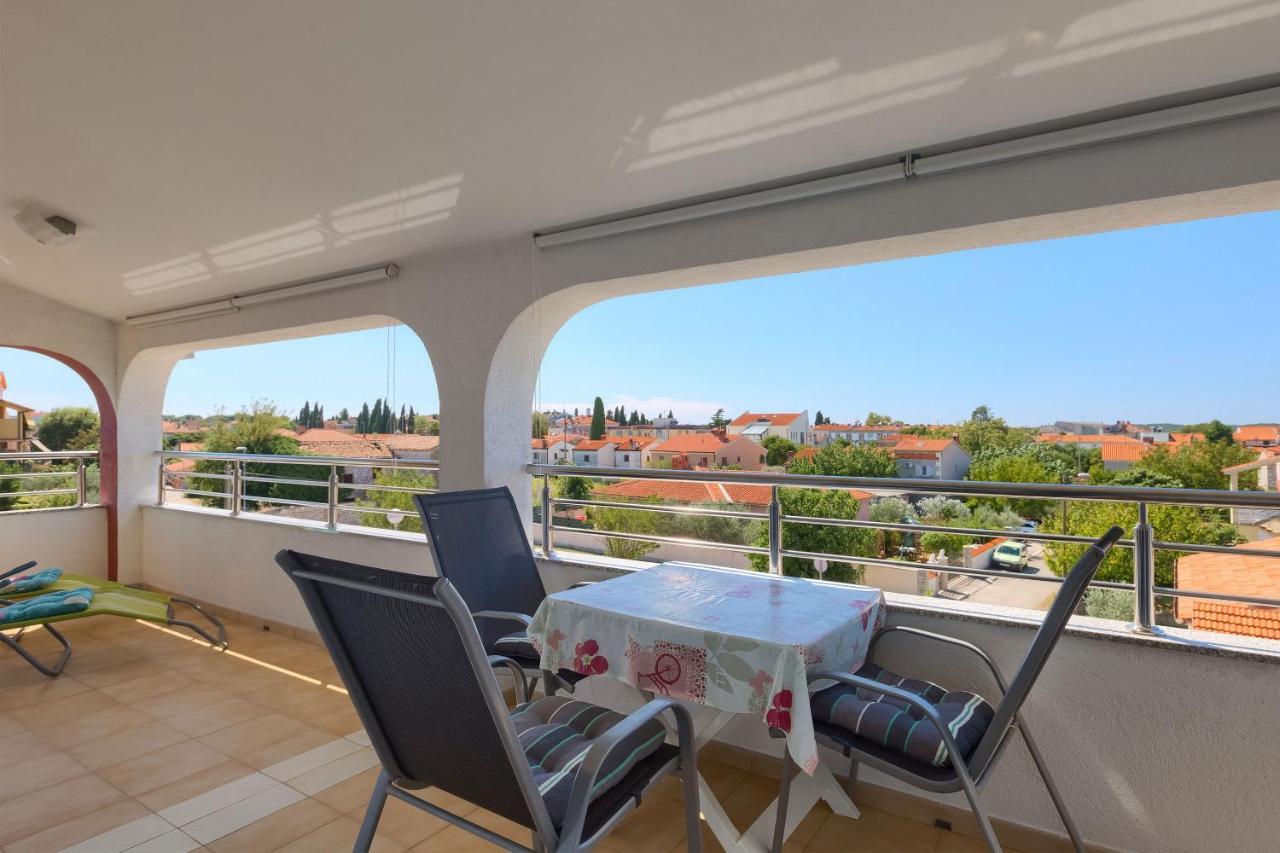 Apartments Boris Fažana Екстериор снимка
